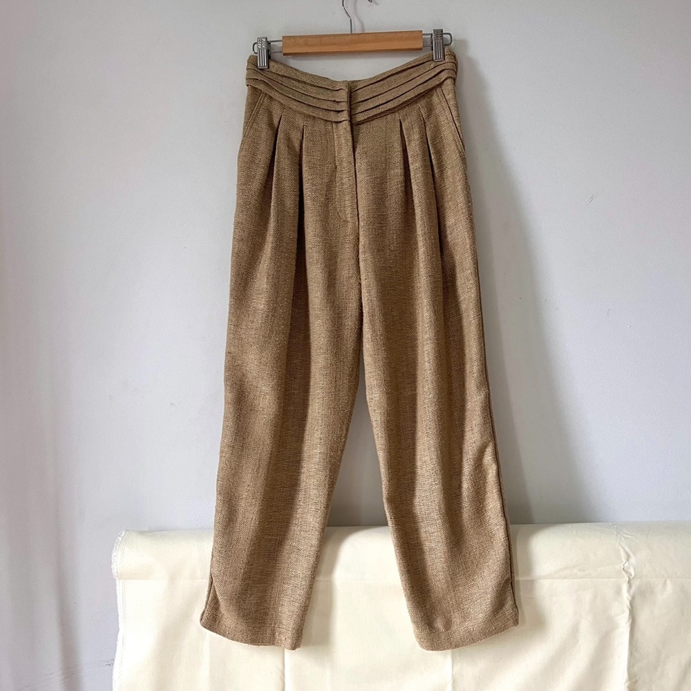 High-Waist Straight Leg Tailored Pants in Camel